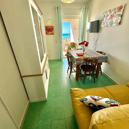 Maresa Apartment